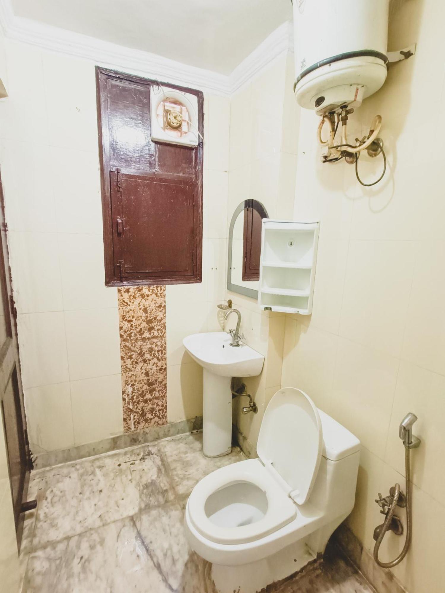 Hotel Bliss Bourn - Lajpat Nagar นิวเดลี ภายนอก รูปภาพ